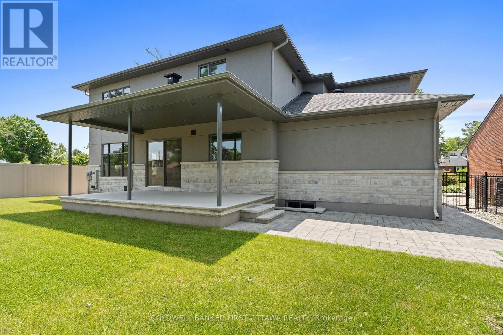 Photo 17 of 42 Parkland Crescent, Ottawa ON