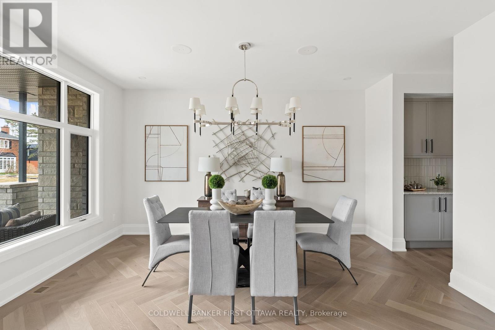 Photo 23 of 42 Parkland Crescent, Ottawa ON