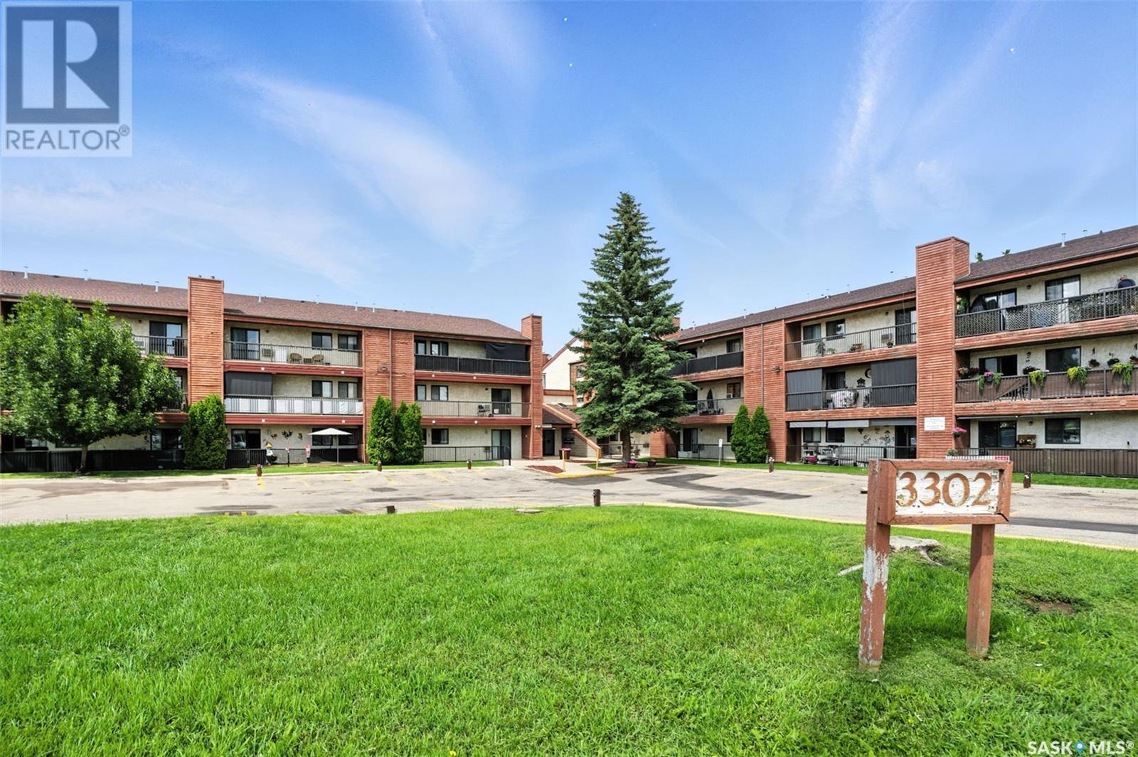 Photo 1 of 103 3302 33rd Street W, Saskatoon SK