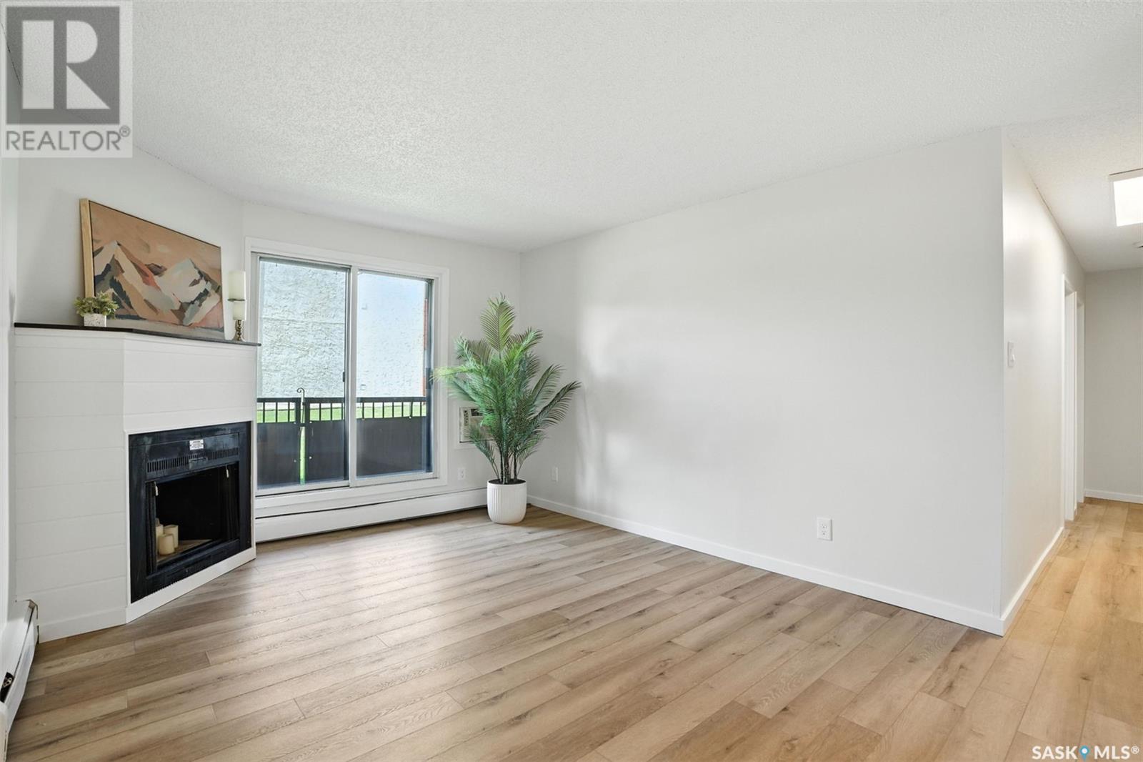 Photo 11 of 103 3302 33rd Street W, Saskatoon SK
