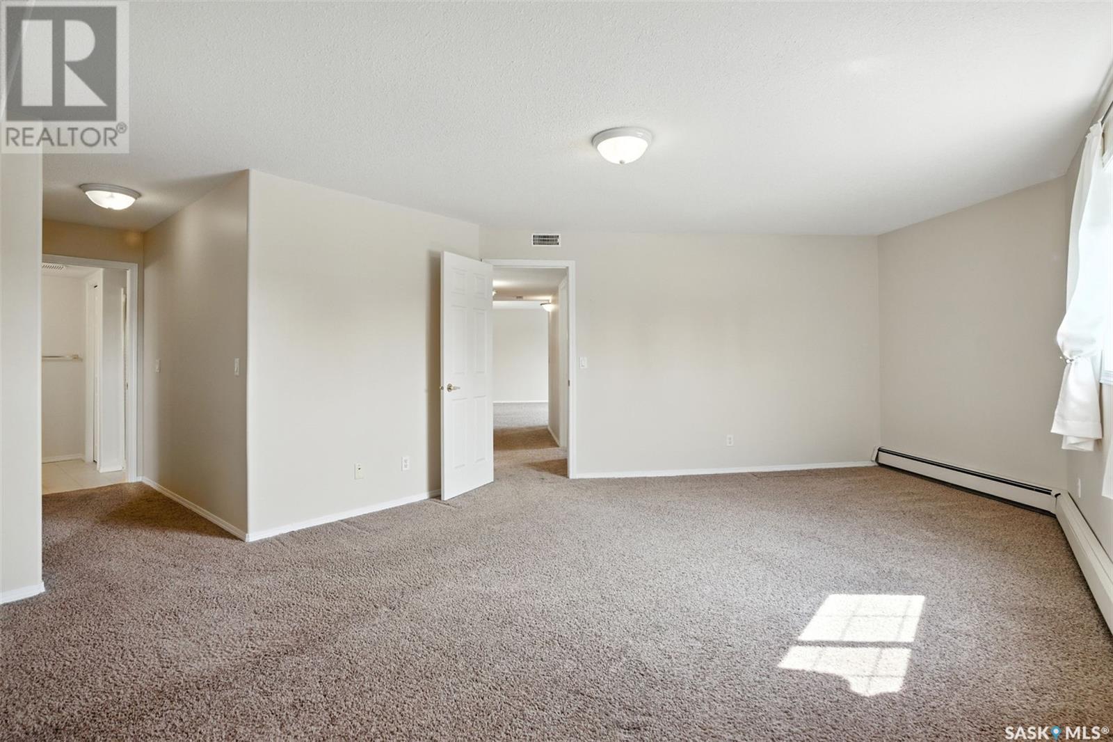Single Family House Low rise for Sale in   Heritage VIEW Saskatoon 