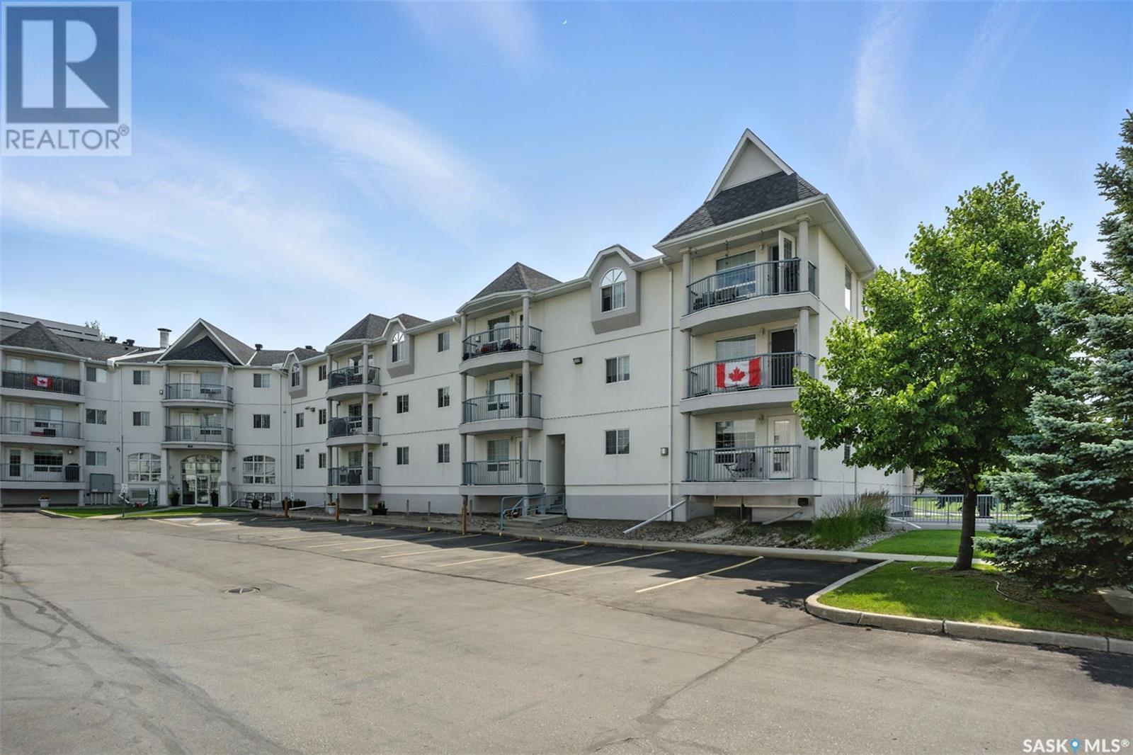 Single Family House Low rise for Sale in   Heritage VIEW Saskatoon 