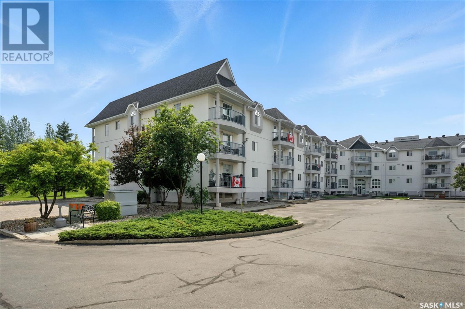 Single Family House Low rise for Sale in   Heritage VIEW Saskatoon 