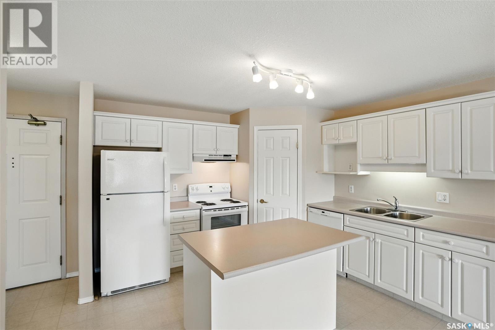 Single Family House Low rise for Sale in   Heritage VIEW Saskatoon 