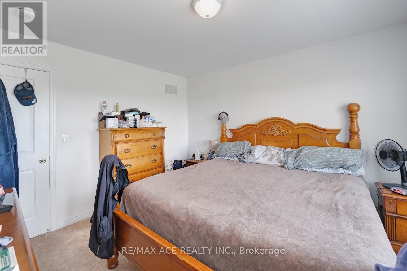 Photo 2 of 37 Summer Breeze Drive, Quinte West ON