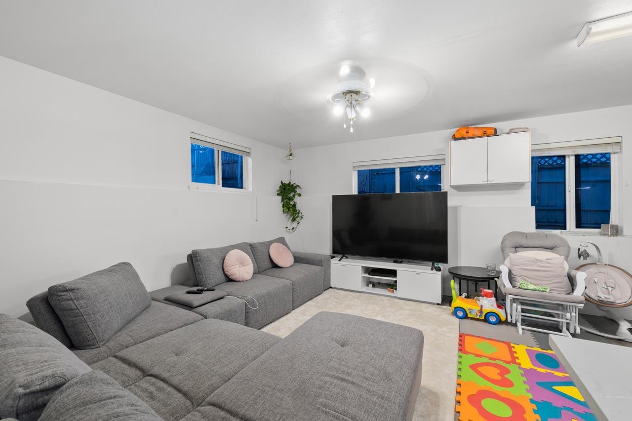 Photo 32 of 3614 Sylvan Place, Abbotsford BC