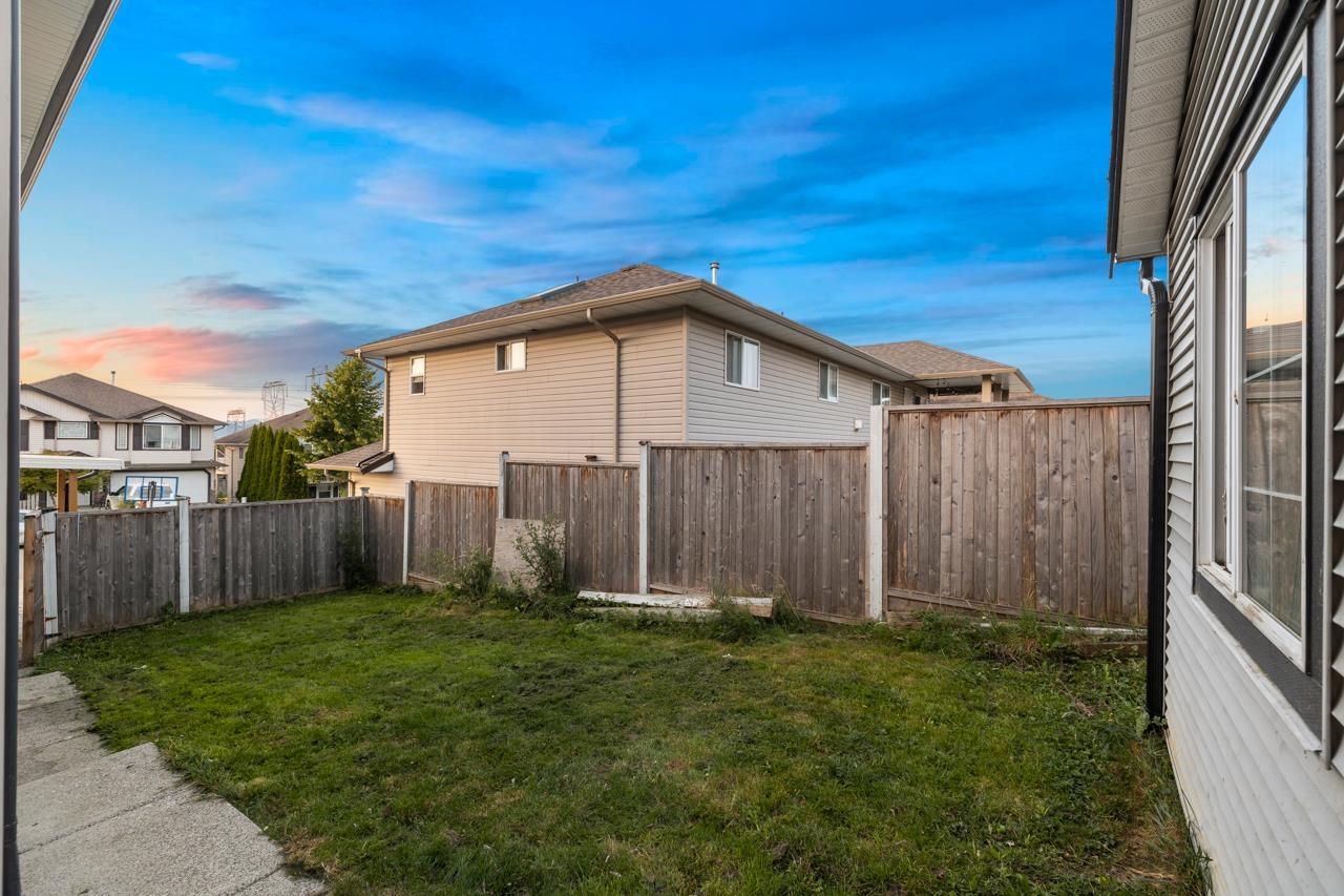 Photo 38 of 3614 Sylvan Place, Abbotsford BC