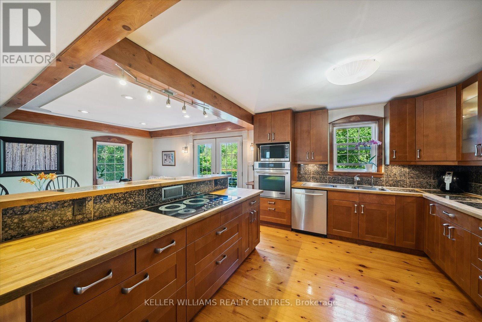 Photo 41 of 623 Varney Road, Georgina ON