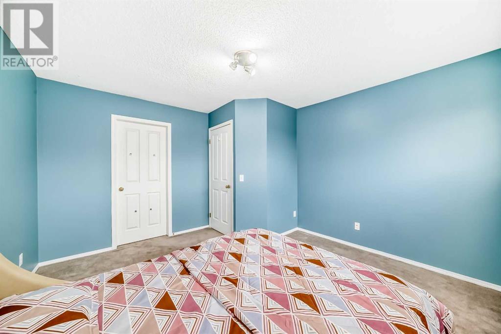 Single Family House for Sale in  Millview Green SW Millrise Calgary 