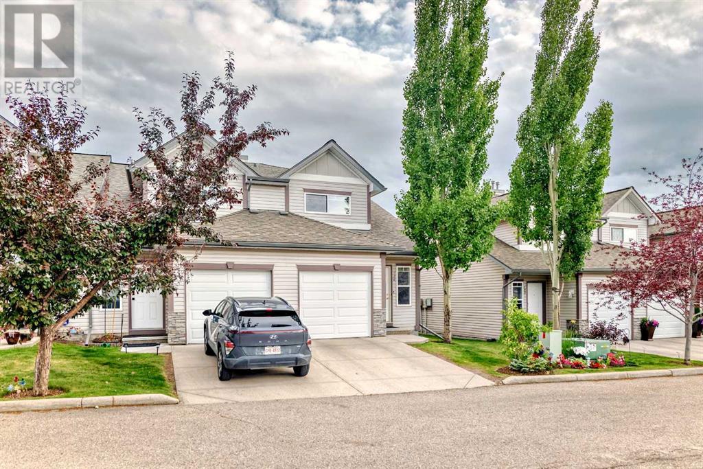 Single Family House for Sale in  Millview Green SW Millrise Calgary 