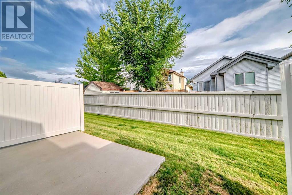 128 Millview Green SW, Calgary, Alberta