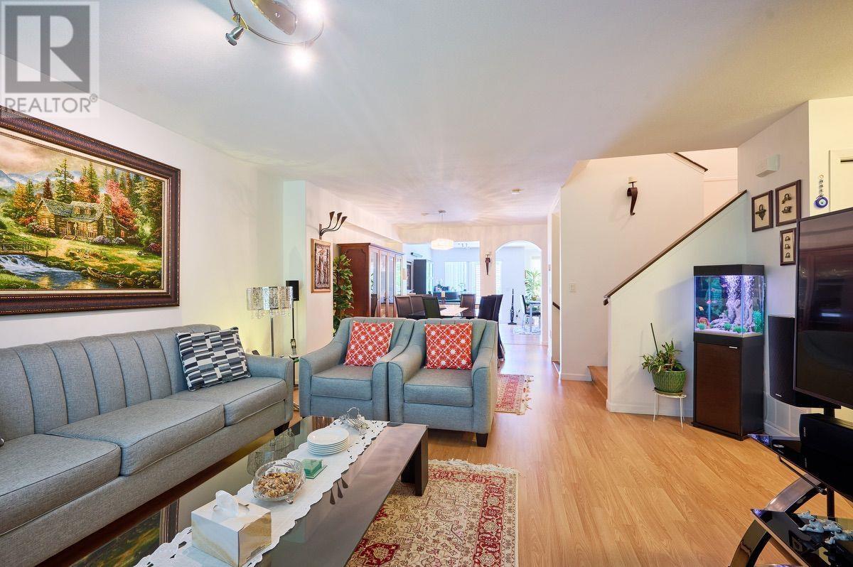 Photo 9 of 6 2351 Parkway Boulevard, Coquitlam BC