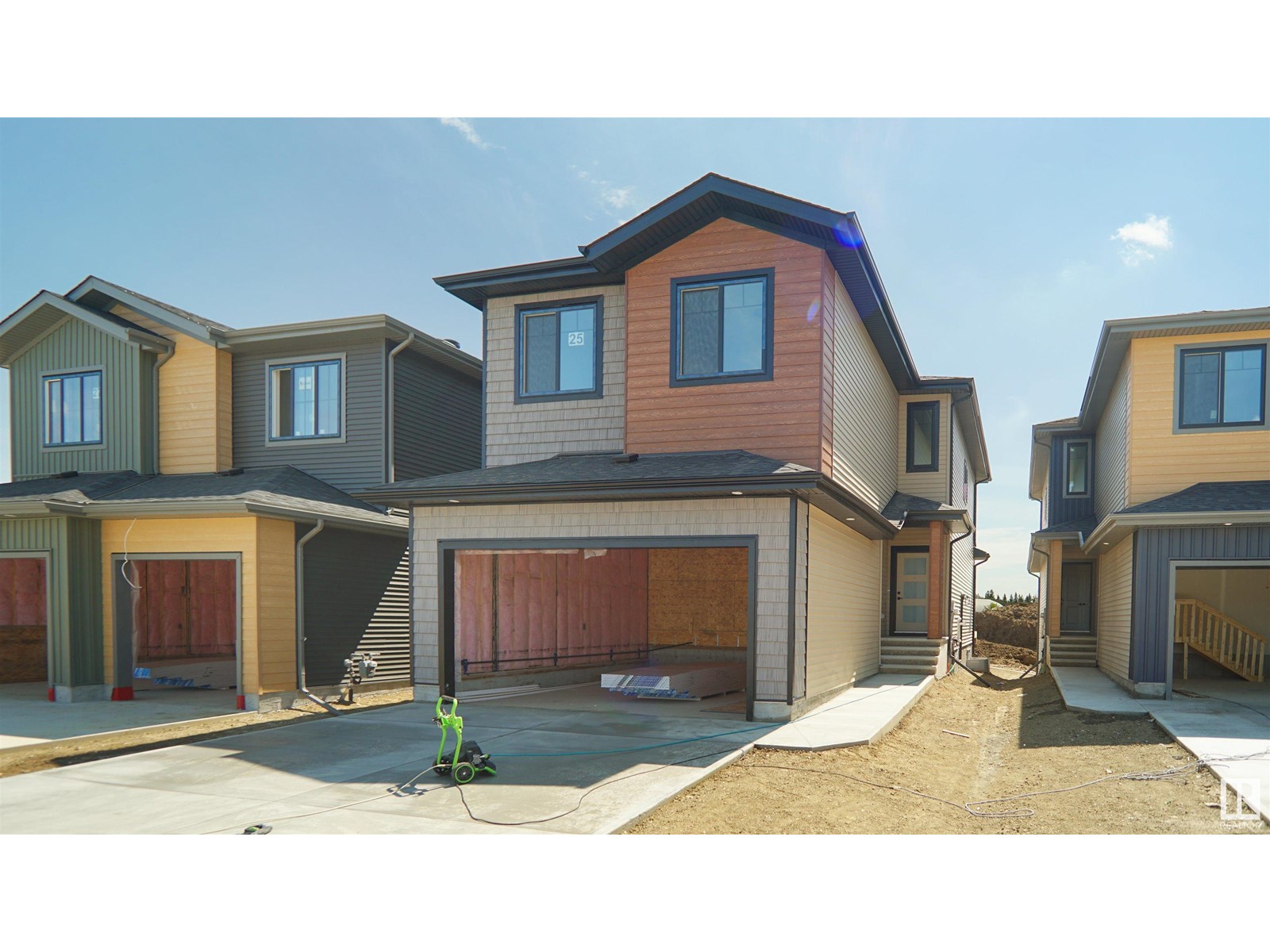 Photo 26 of 25 Trill Point, Spruce Grove AB