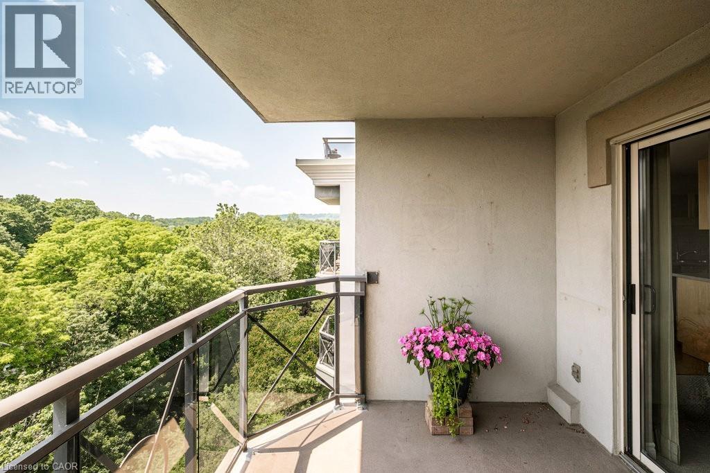 Photo 23 of 2000 Creekside Drive Unit 805, Dundas ON