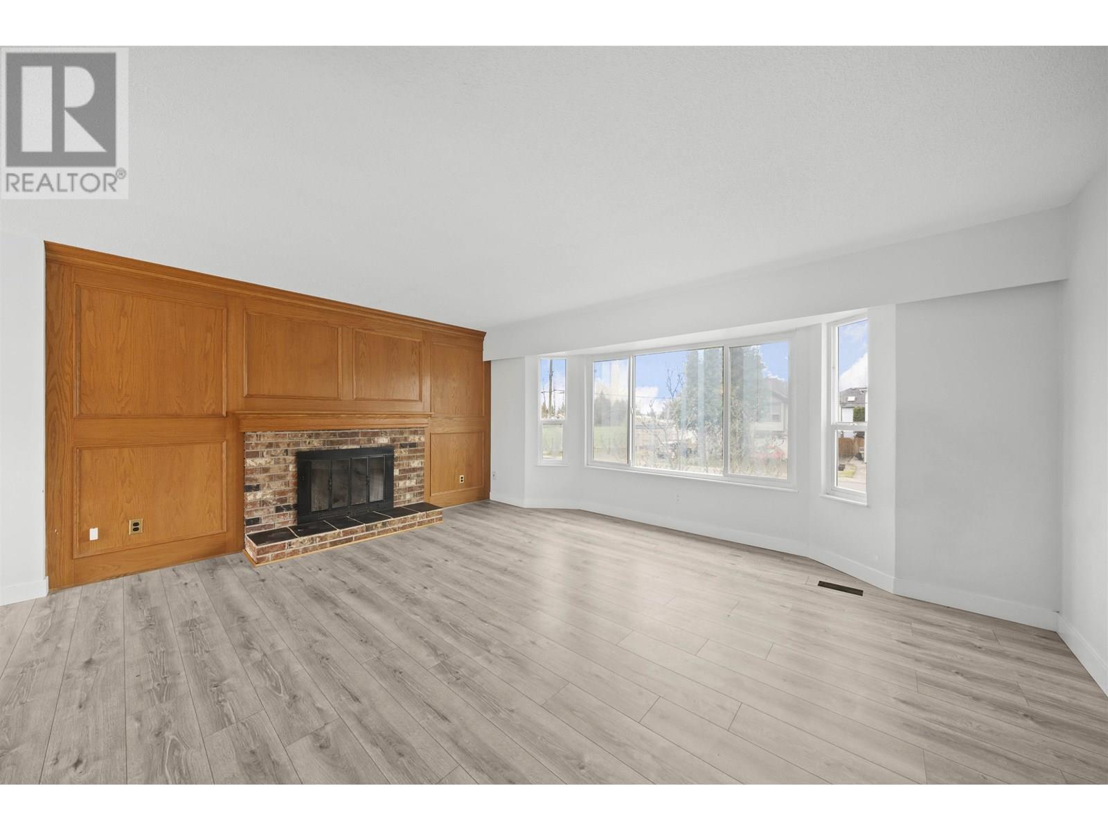Photo 2 of 23095 117 Avenue, Maple Ridge BC