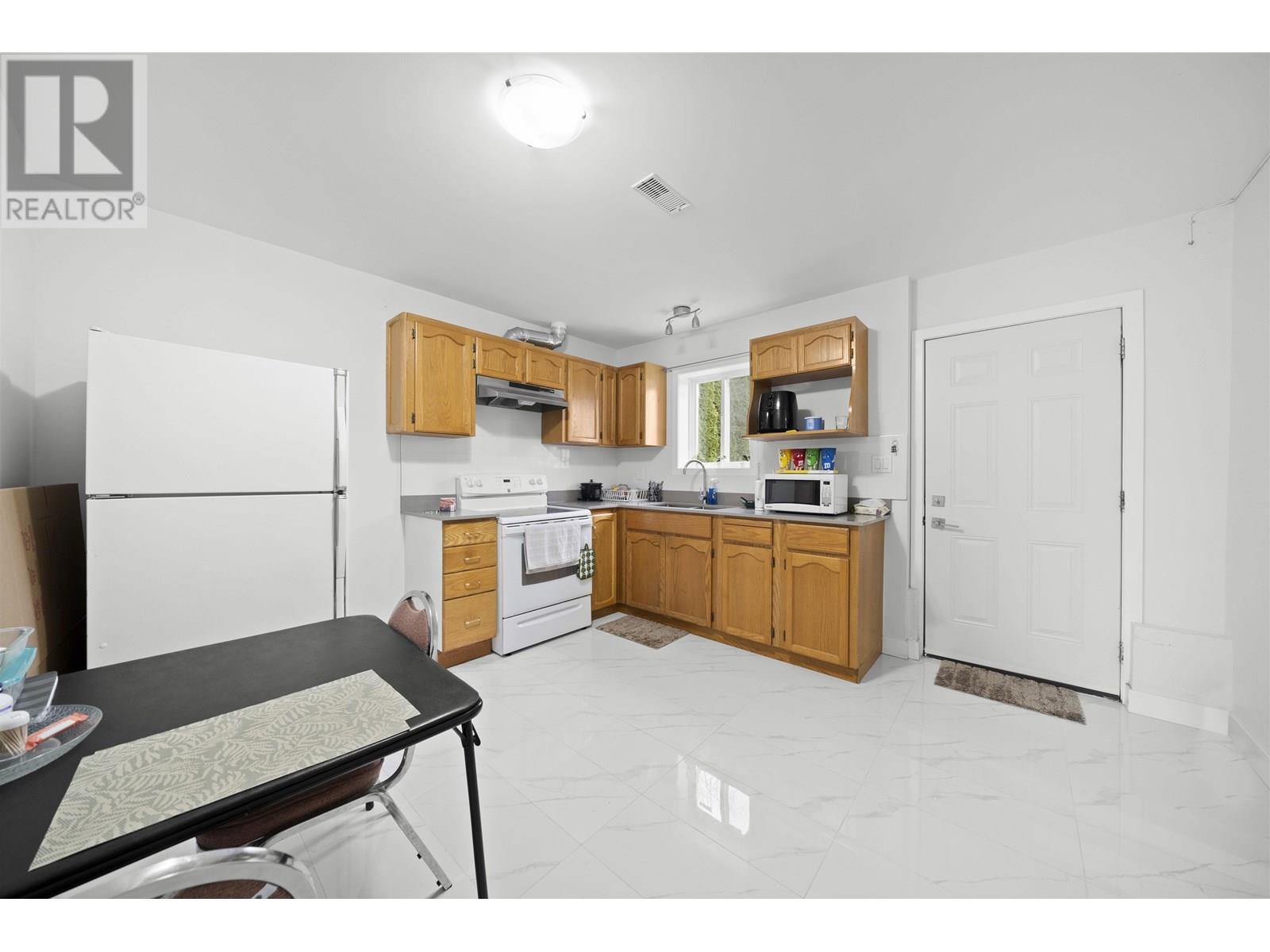 Photo 20 of 23095 117 Avenue, Maple Ridge BC