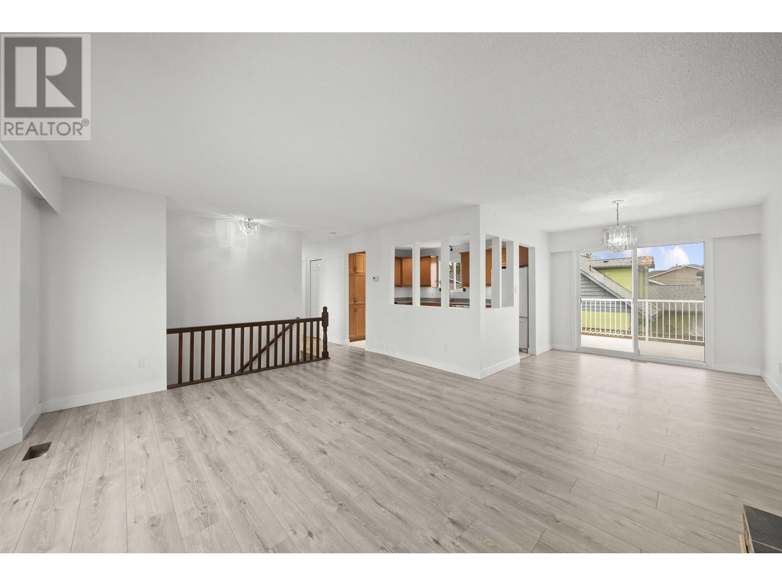 Photo 8 of 23095 117 Avenue, Maple Ridge BC