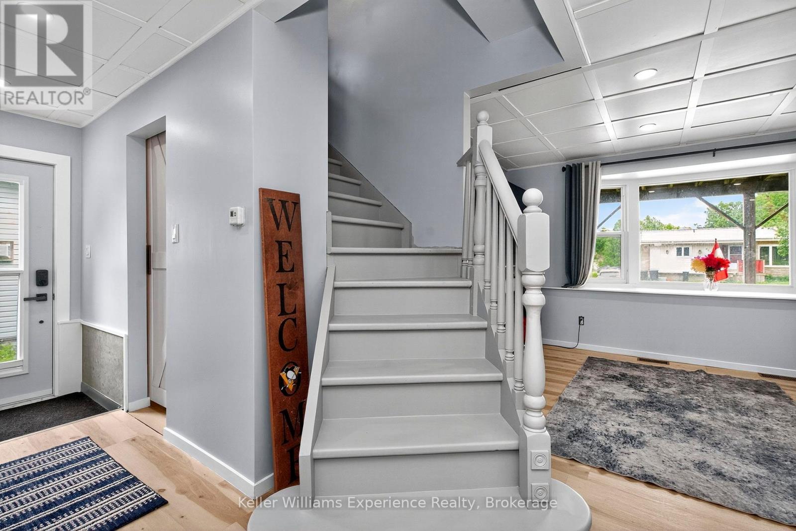 Photo 6 of 452 Broderick Street, Tay ON