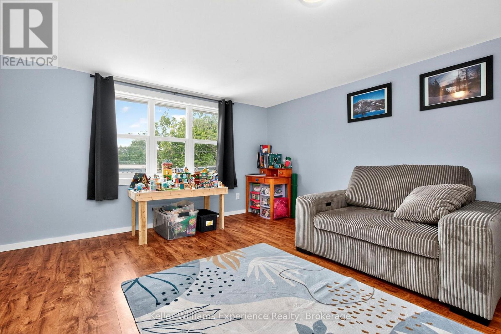 Photo 8 of 452 Broderick Street, Tay ON