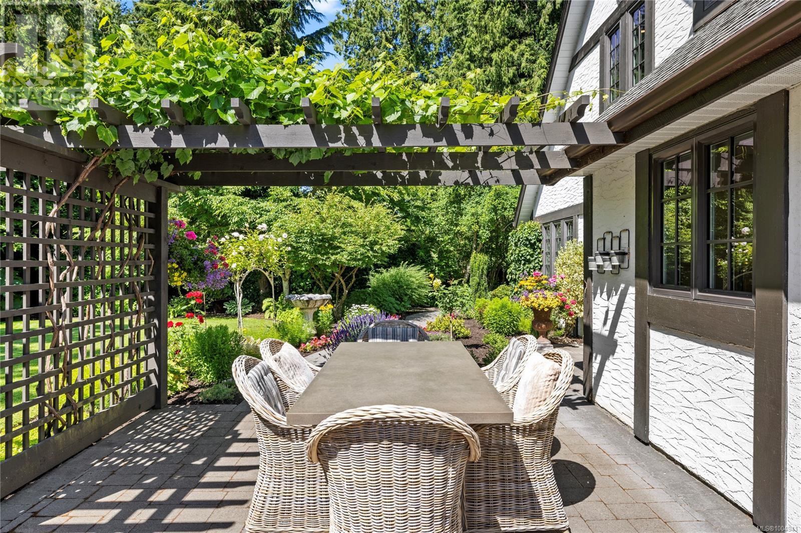 Photo 29 of 2534 Island Hwy W, Qualicum Beach BC