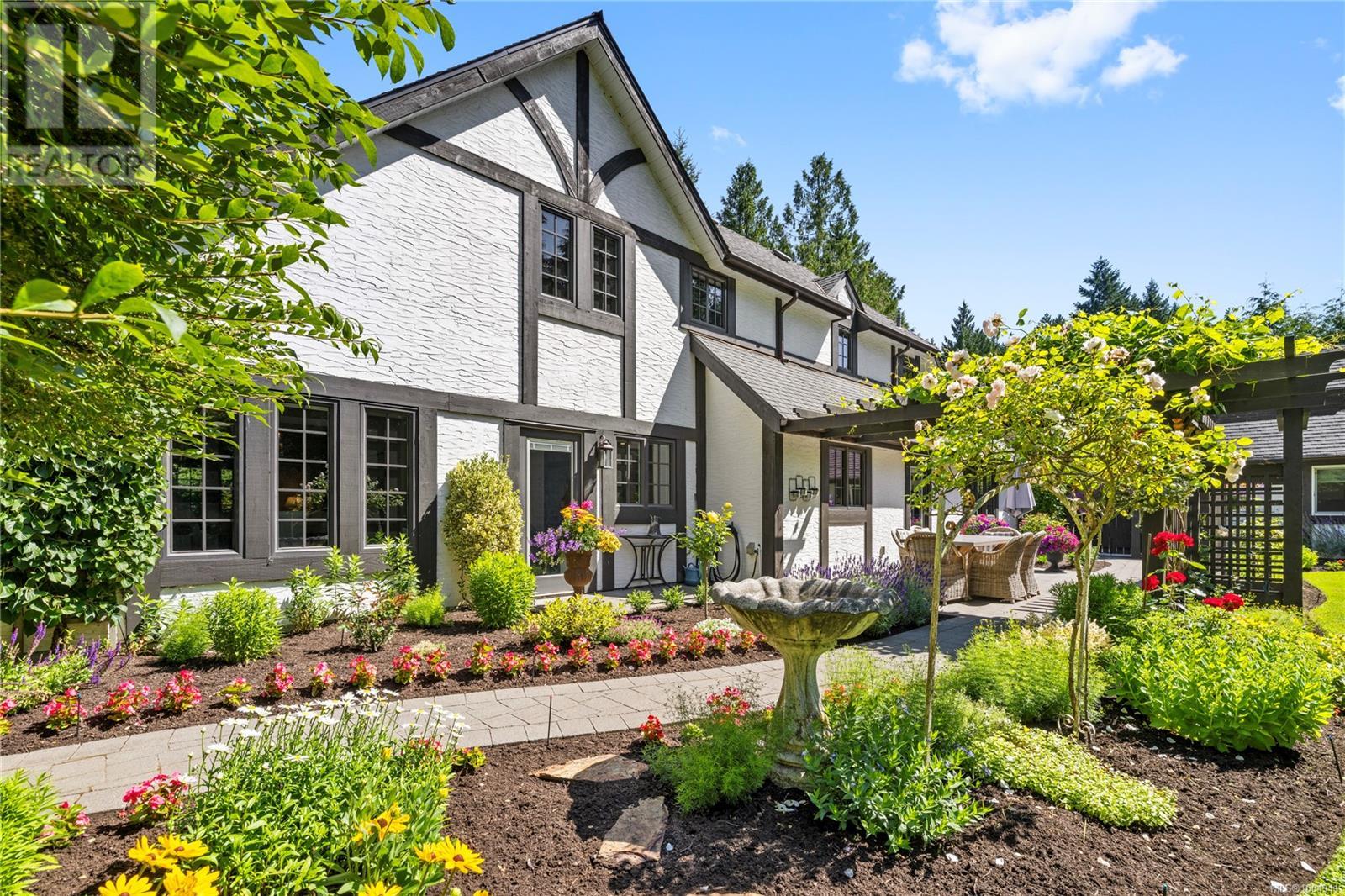 Photo 93 of 2534 Island Hwy W, Qualicum Beach BC