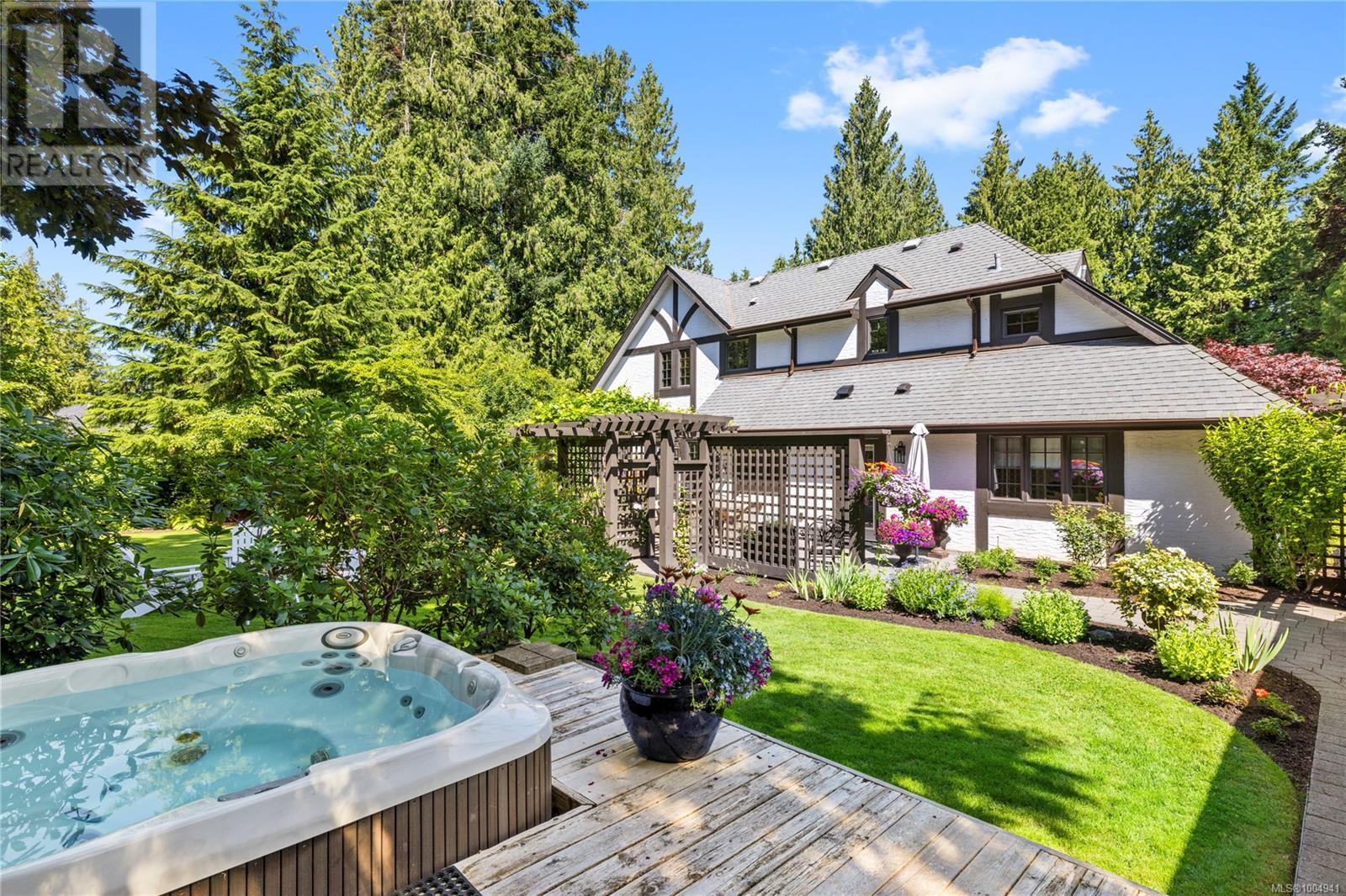 Photo 66 of 2534 Island Hwy W, Qualicum Beach BC