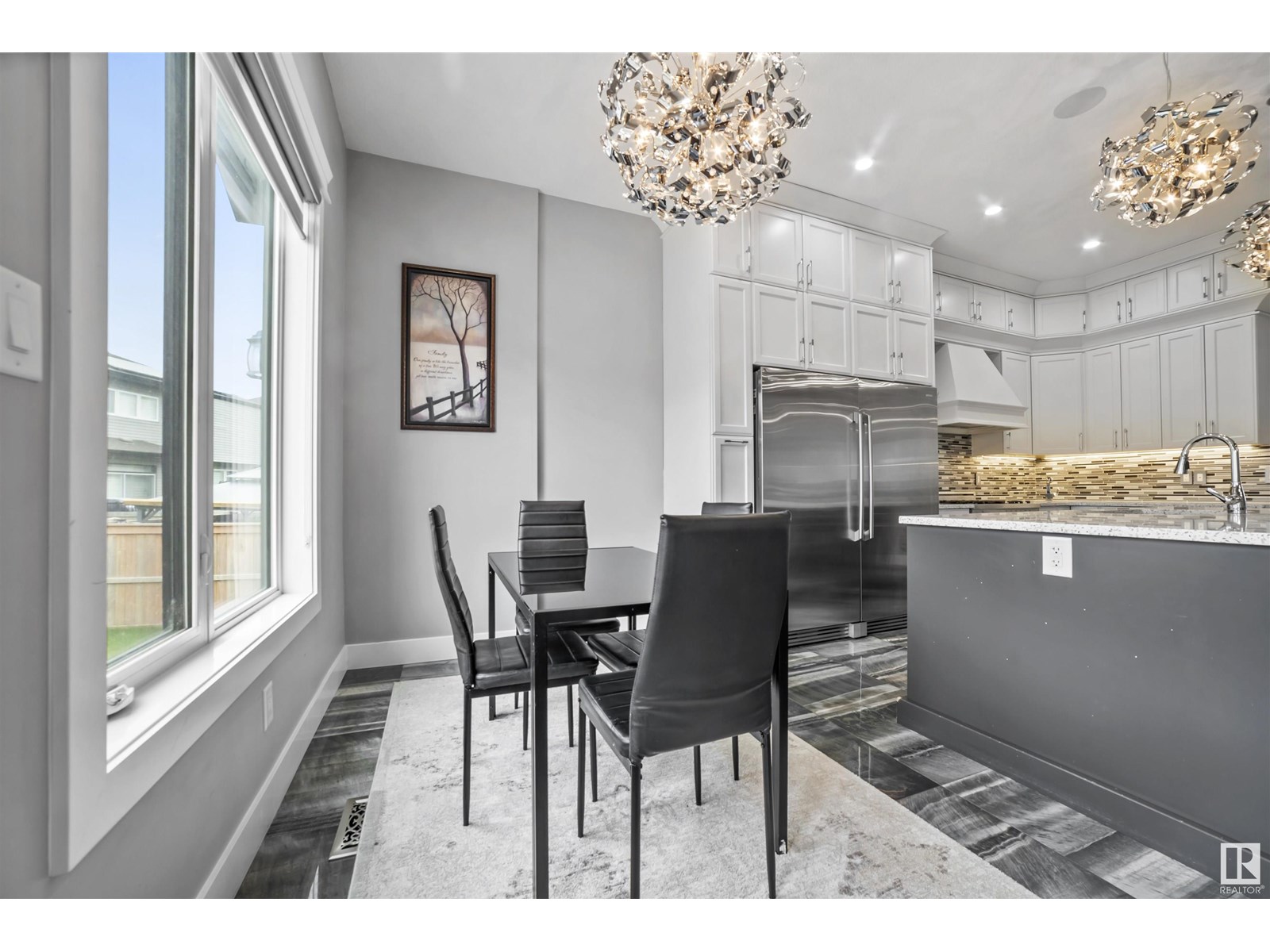 Photo 18 of 1012 148 Av Nw, Edmonton AB