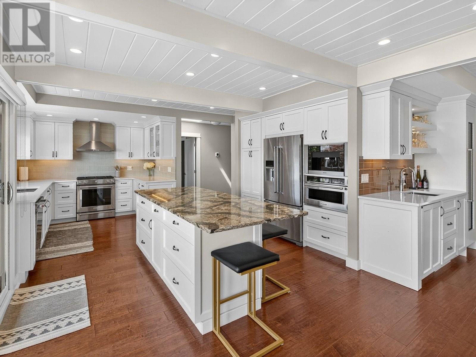  1661 Pritchard Drive, West Kelowna