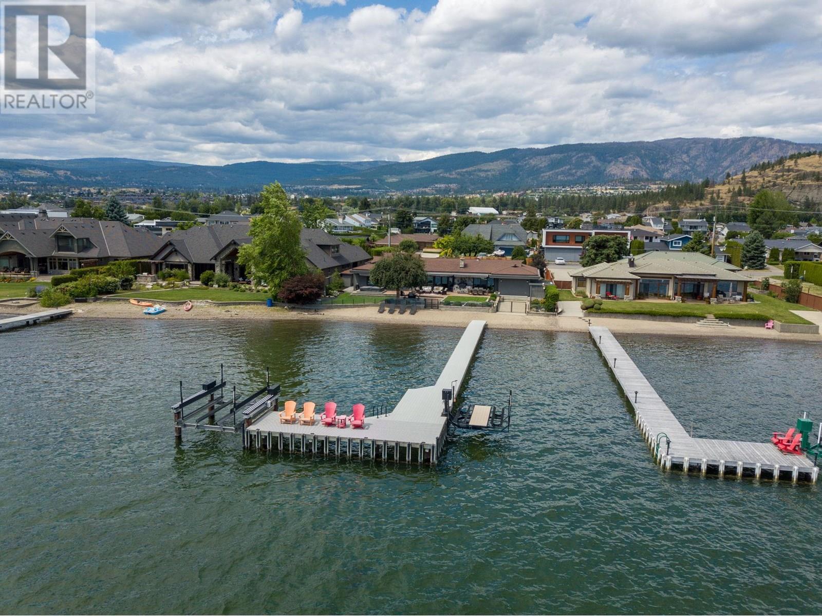  1661 Pritchard Drive, West Kelowna