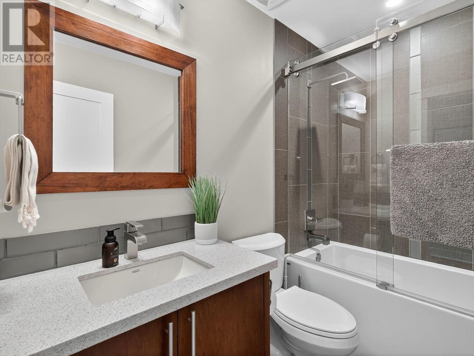  1661 Pritchard Drive, West Kelowna