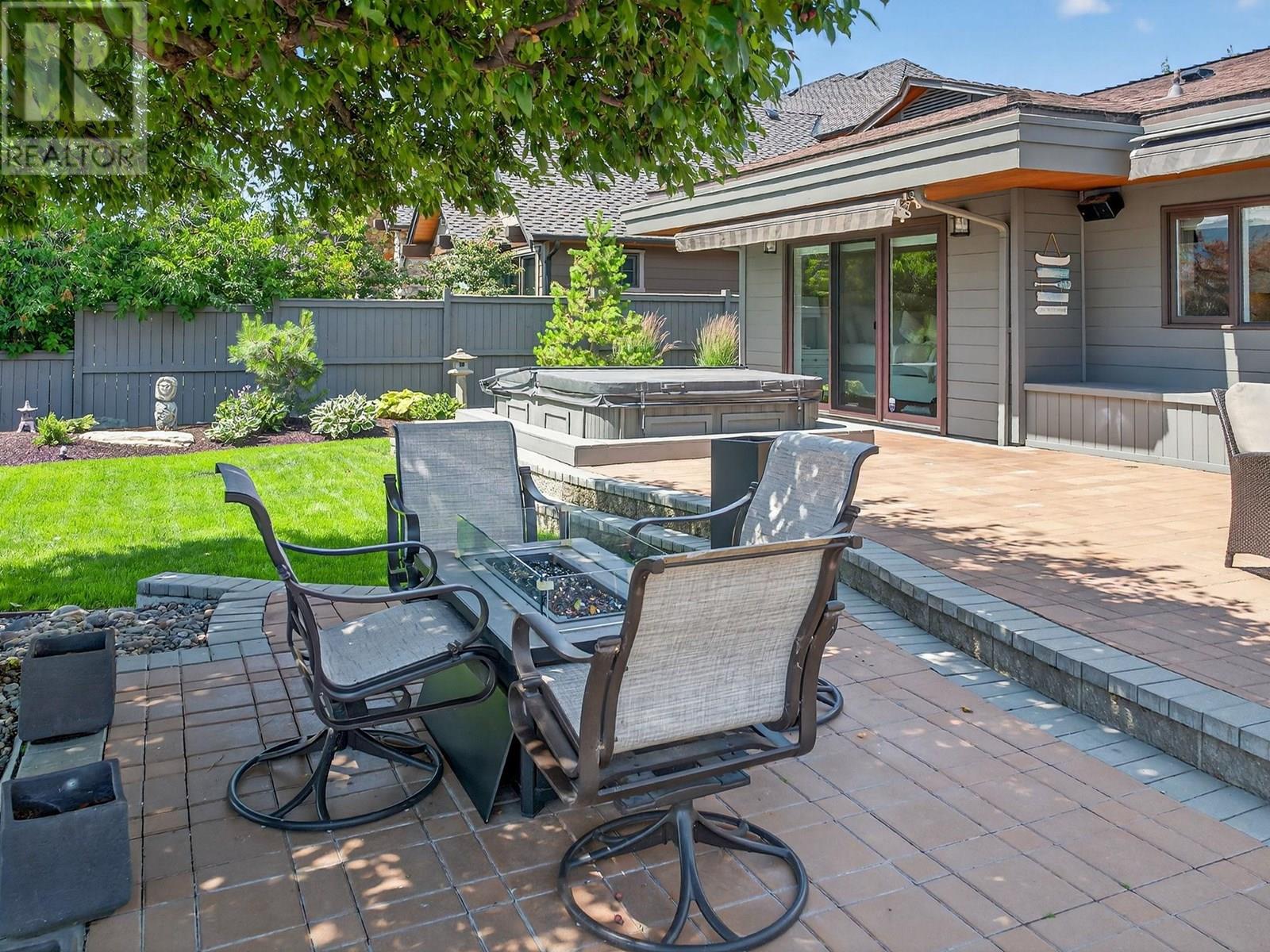  1661 Pritchard Drive, West Kelowna
