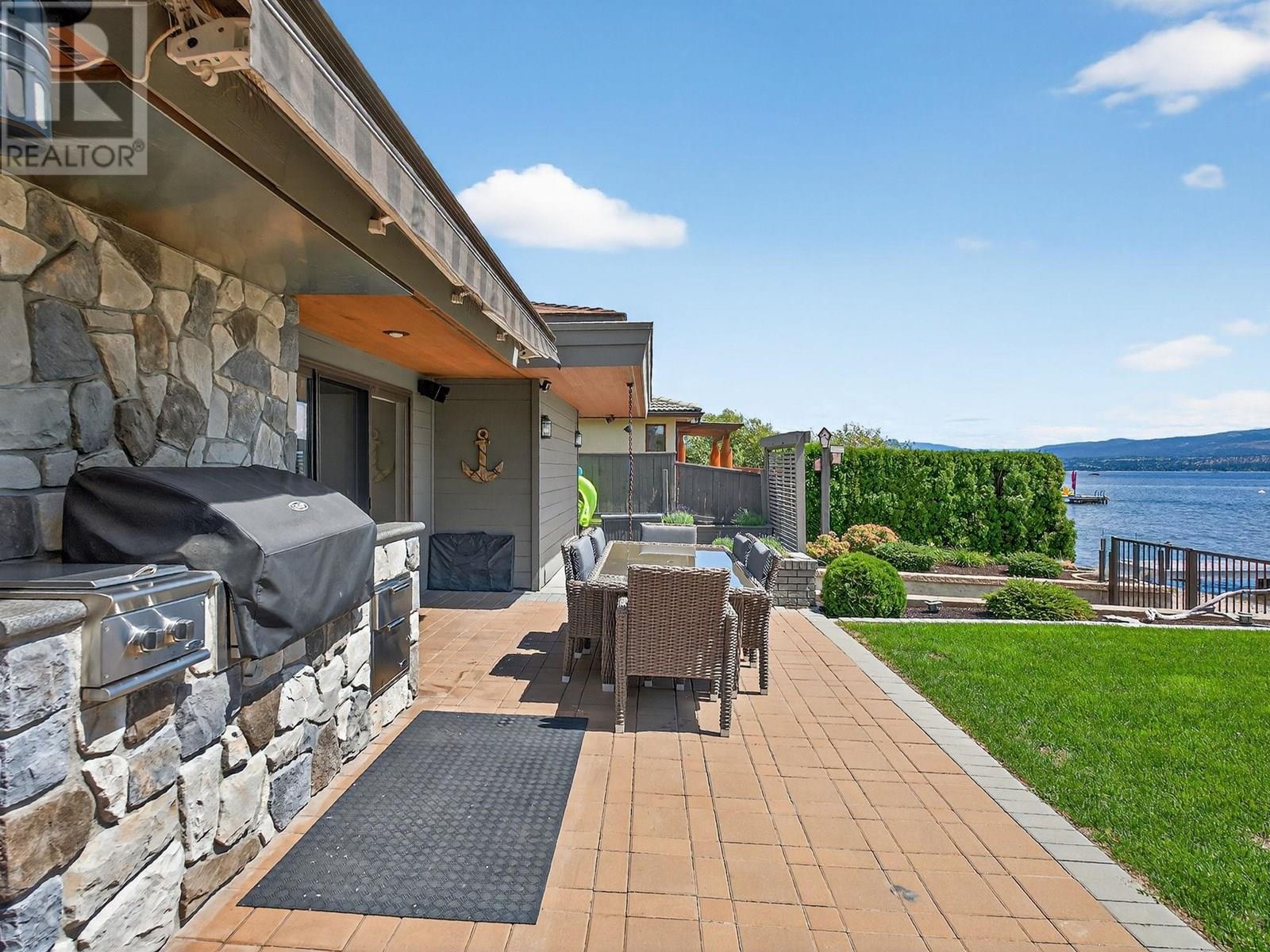  1661 Pritchard Drive, West Kelowna