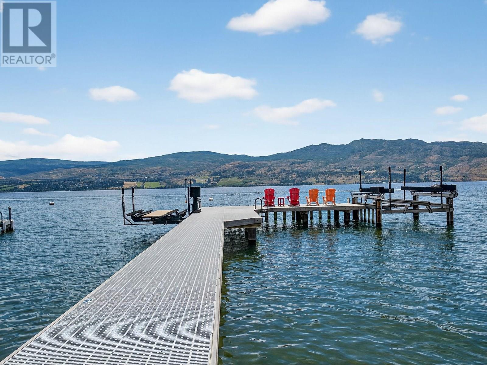  1661 Pritchard Drive, West Kelowna
