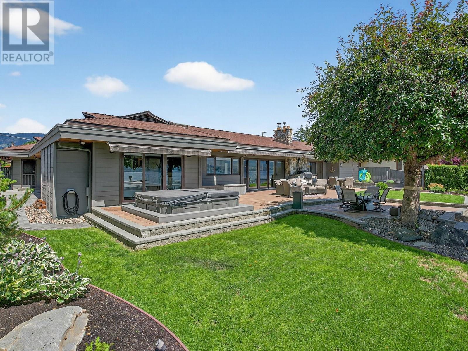  1661 Pritchard Drive, West Kelowna
