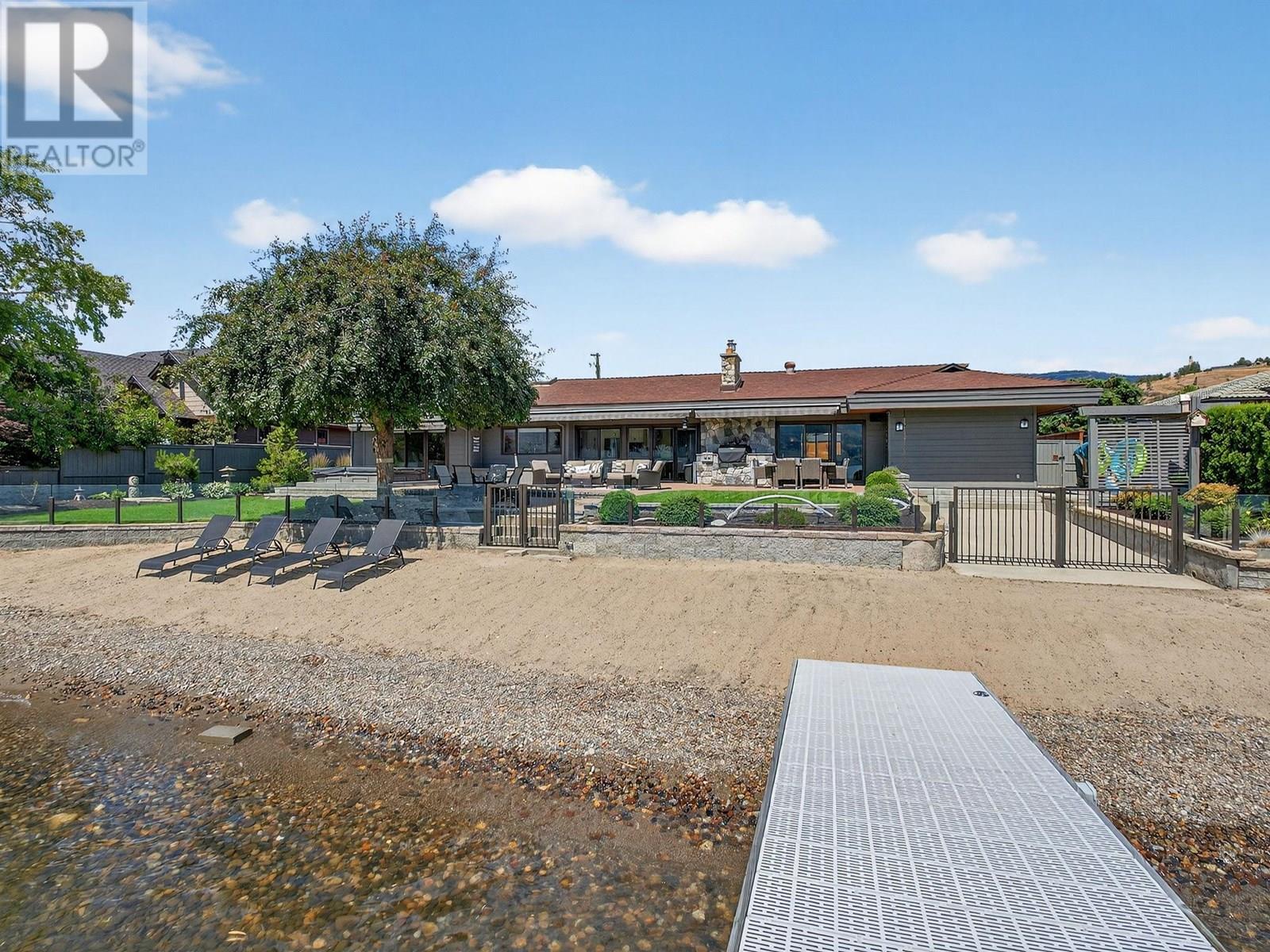  1661 Pritchard Drive, West Kelowna