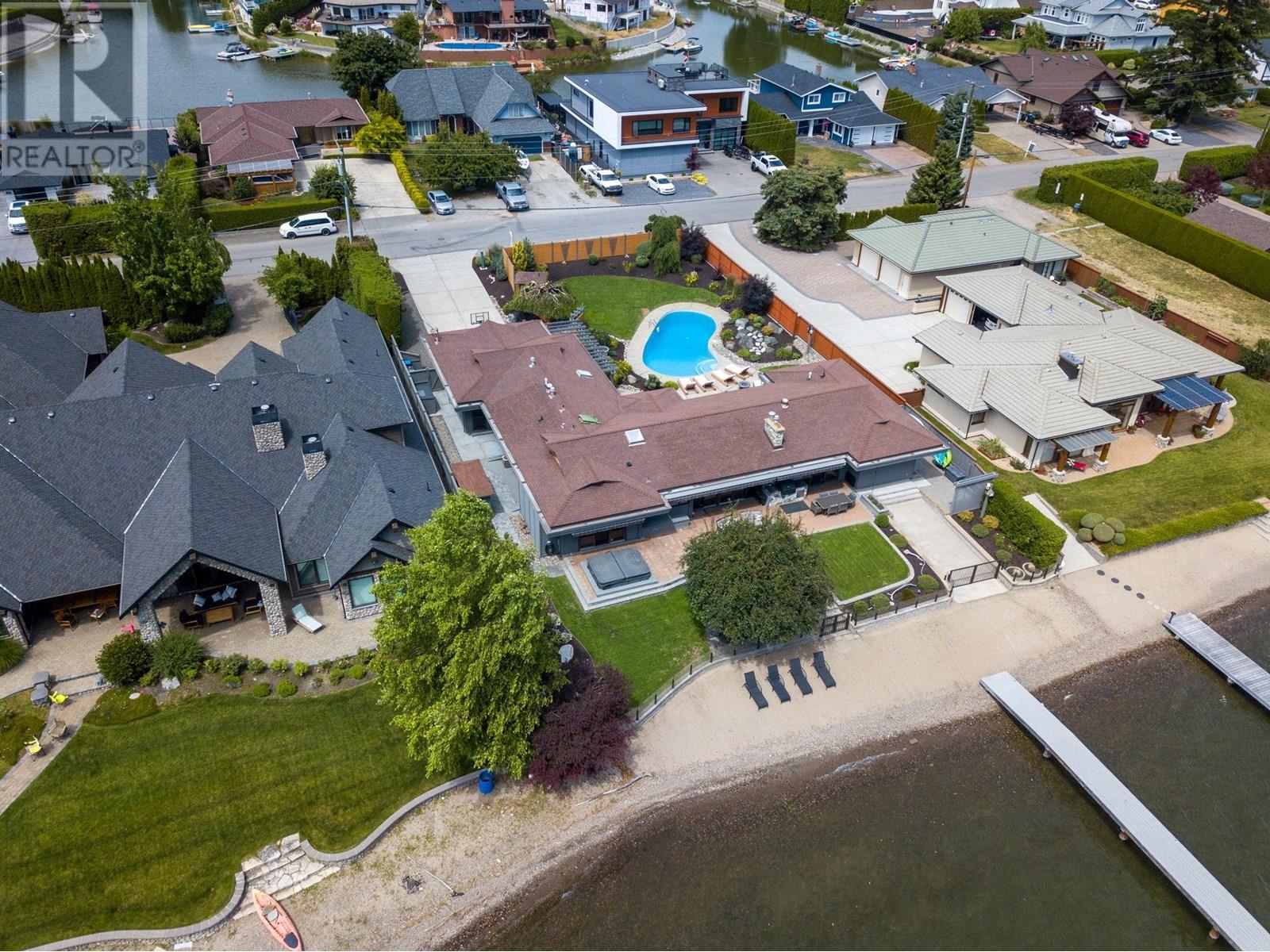  1661 Pritchard Drive, West Kelowna
