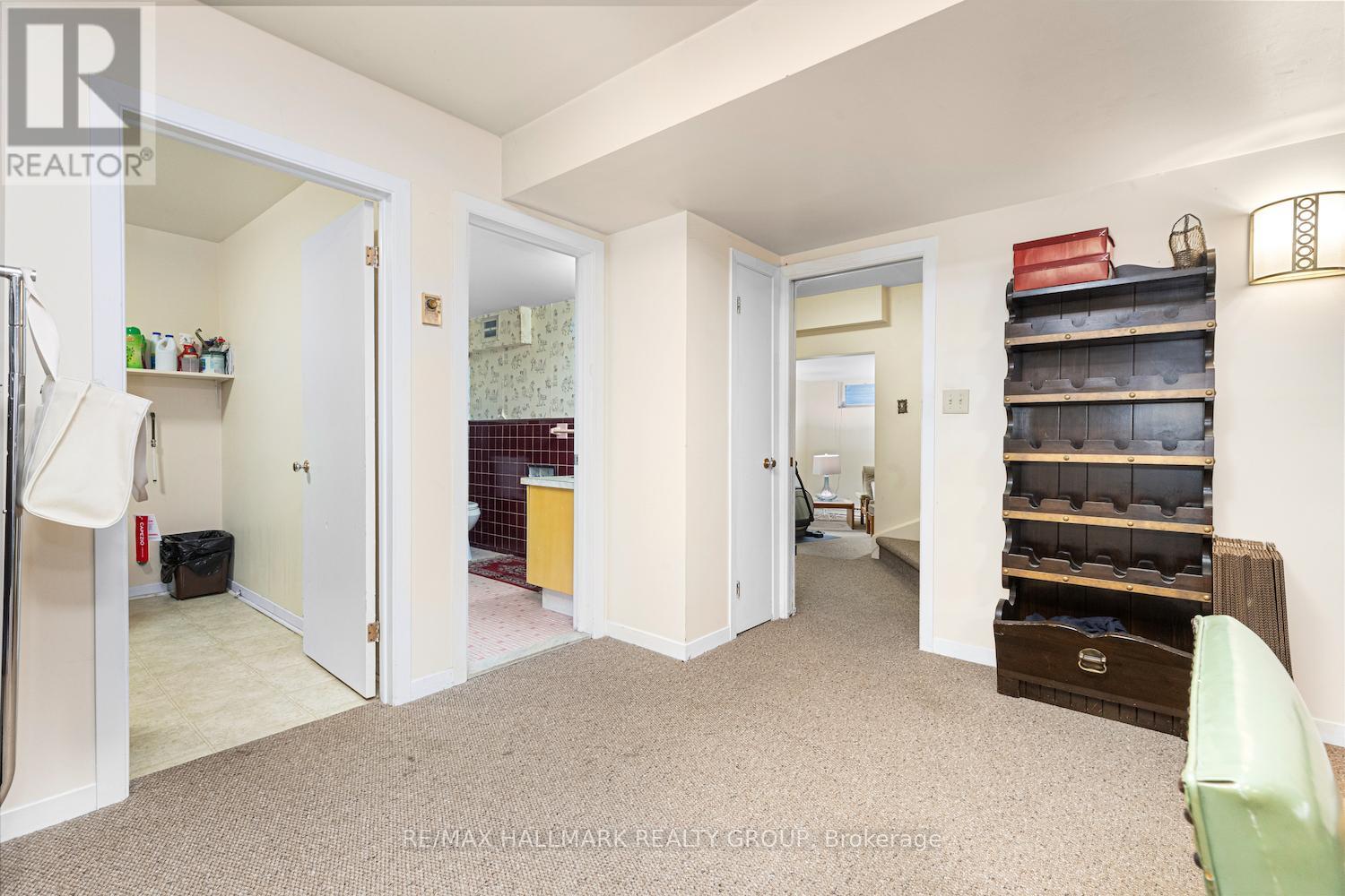 Photo 5 of 2435 Georgina Drive, Ottawa ON
