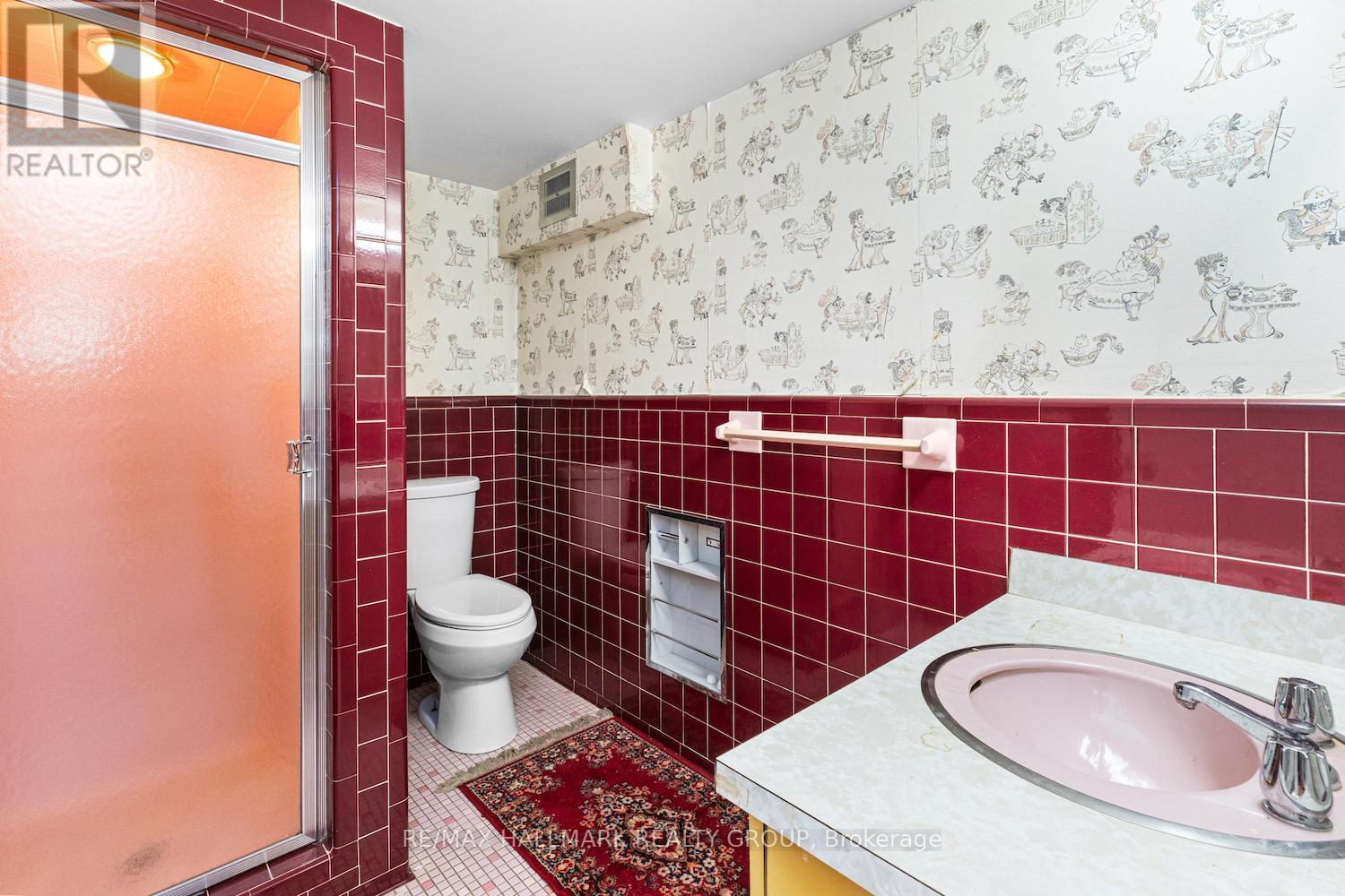 Photo 15 of 2435 Georgina Drive, Ottawa ON