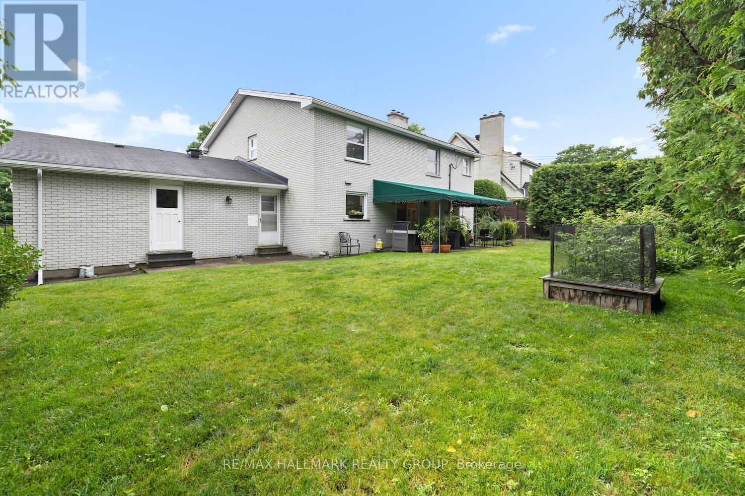 Photo 38 of 2435 Georgina Drive, Ottawa ON