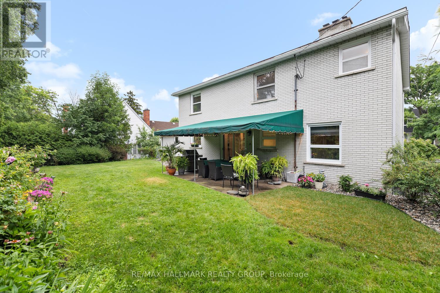 Photo 9 of 2435 Georgina Drive, Ottawa ON