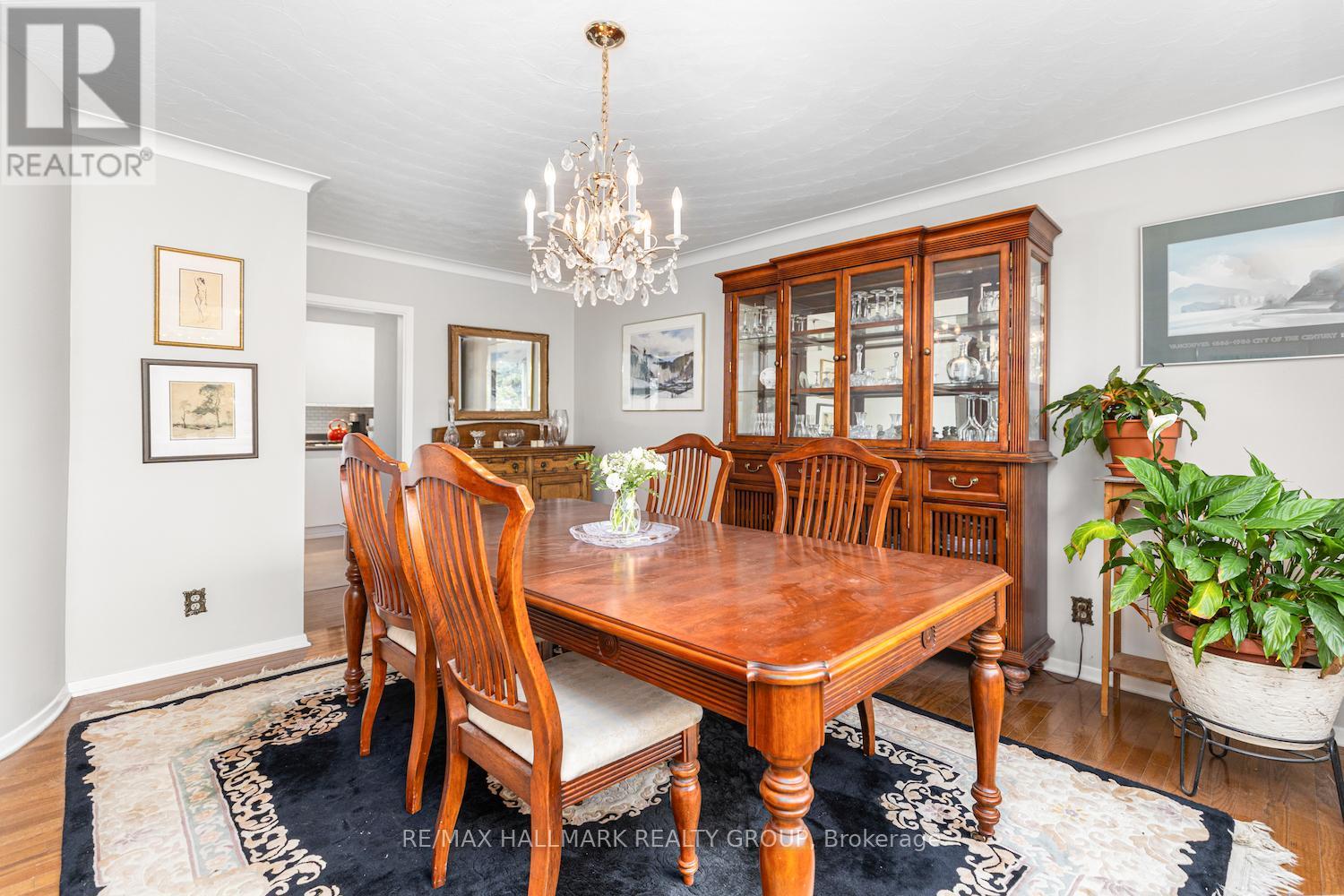 Photo 17 of 2435 Georgina Drive, Ottawa ON