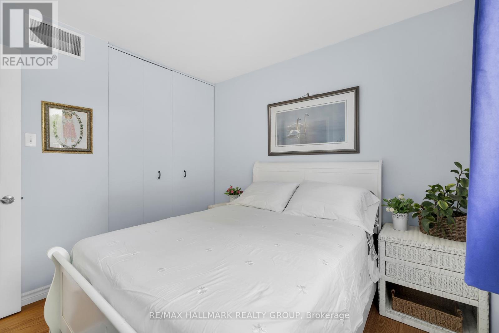 Photo 8 of 1182 Queensland Place, Brockville ON