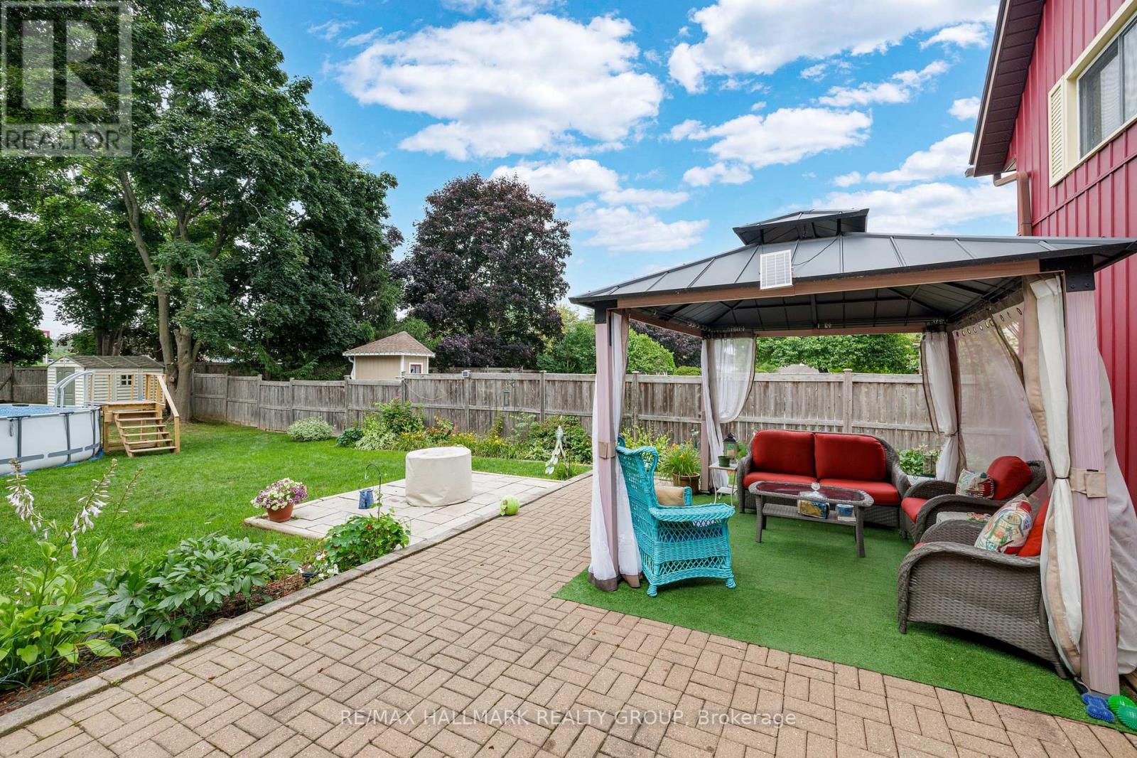 Photo 5 of 1182 Queensland Place, Brockville ON