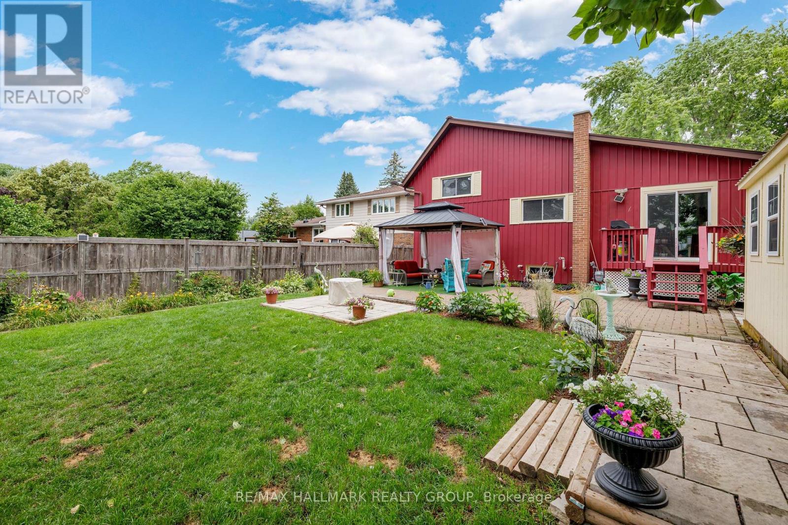 Photo 16 of 1182 Queensland Place, Brockville ON