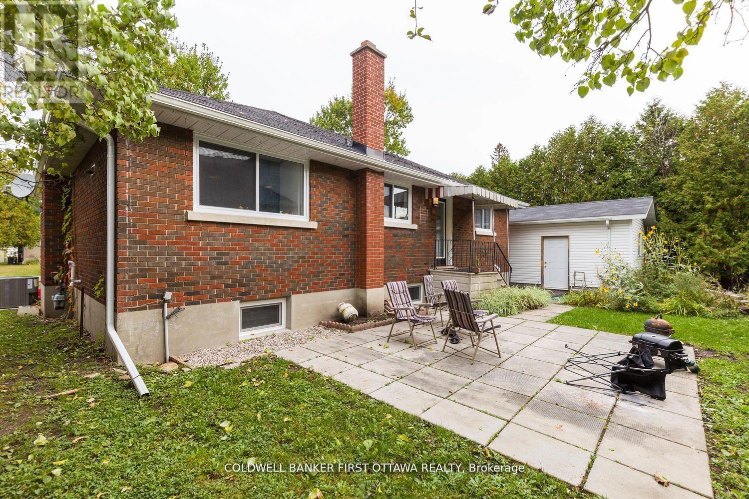 Photo 36 of 34 Westwood Drive, Ottawa ON