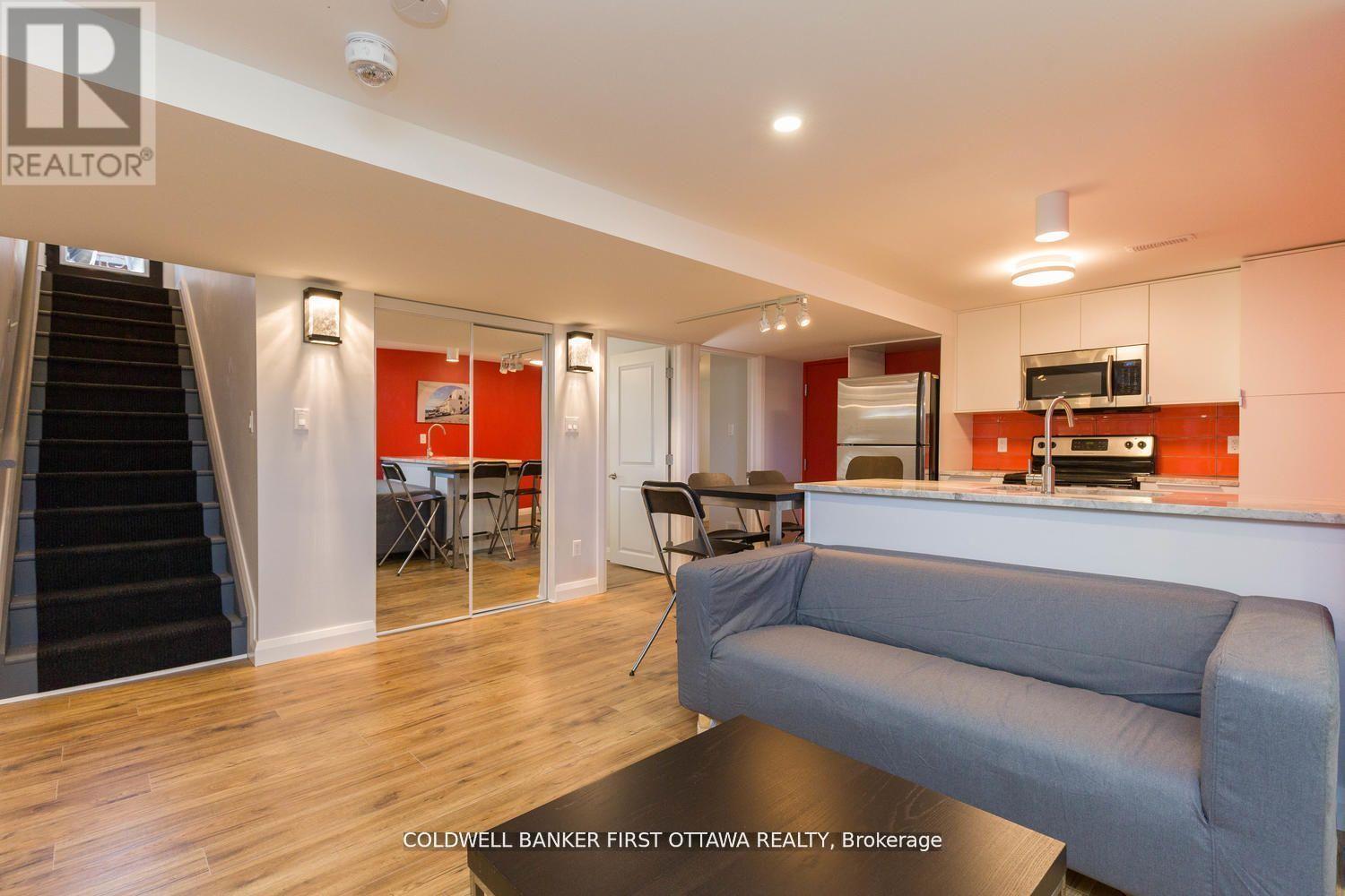 Photo 35 of 34 Westwood Drive, Ottawa ON
