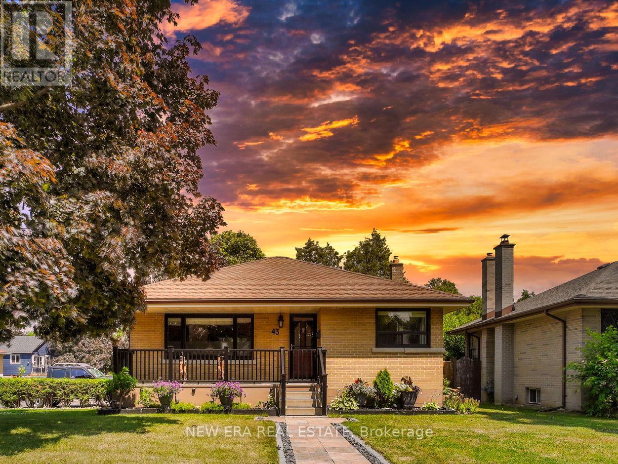 Photo 1 of 43 Rowanwood Avenue, Brantford ON