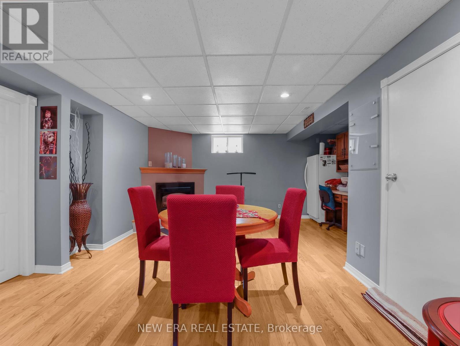 Photo 29 of 43 Rowanwood Avenue, Brantford ON