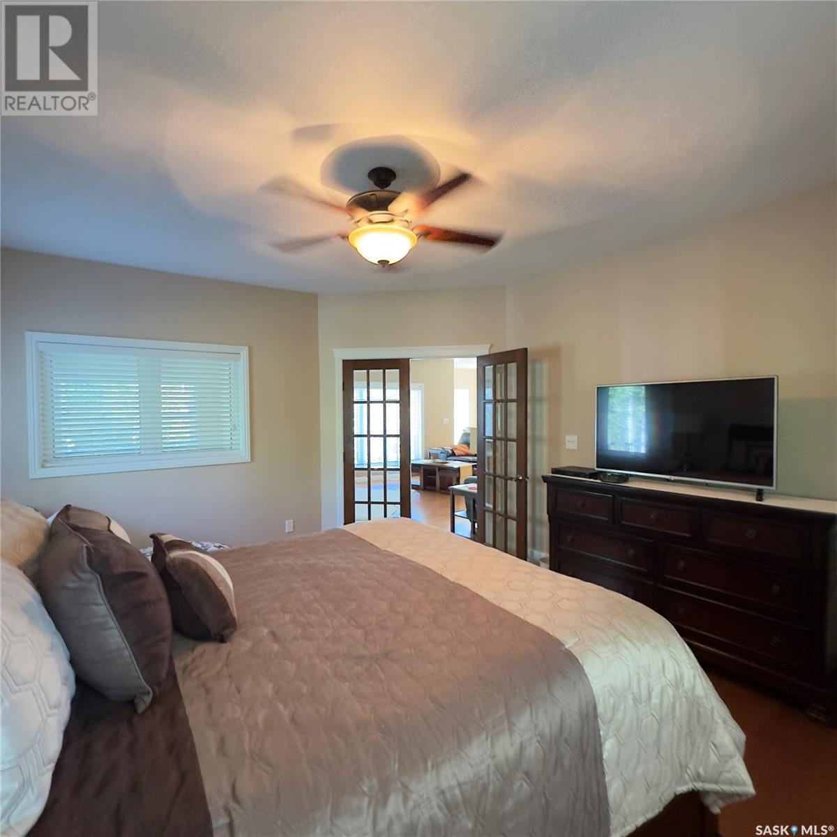 Photo 19 of 82 Estates Drive, Elk Ridge SK