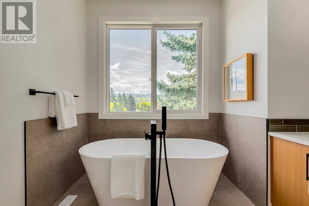 Single Family House for Sale in   Avenue NW Montgomery Calgary 